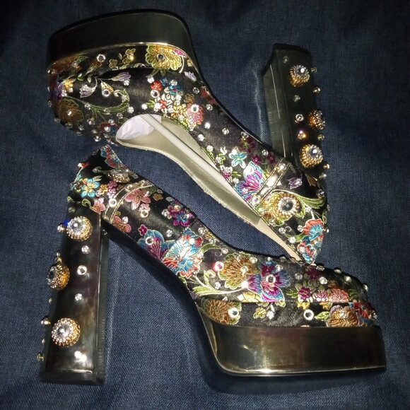 AZALEA WANG " EMBELISHED GEM JEWEL " SATIN PUMP IN BLACK (BRAND NEW!) - Picture 7 of 7